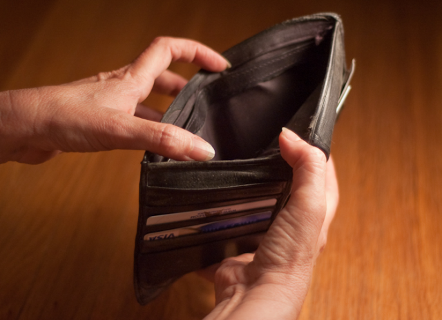 An image of an empty wallet